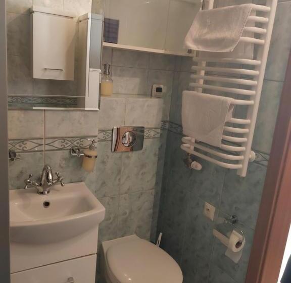 تختخواب و صبحانه Jaśminowe Ogrody