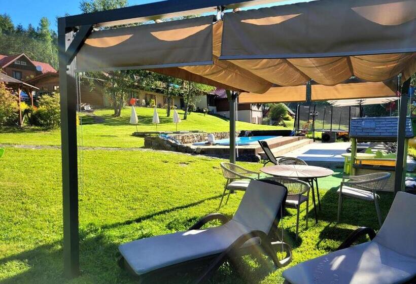 تختخواب و صبحانه Karina