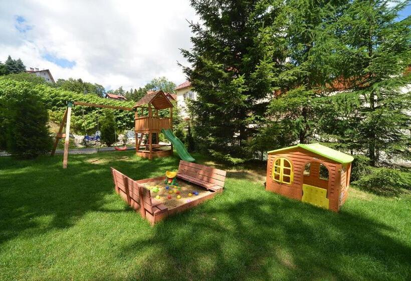 تختخواب و صبحانه Leśny Dwór