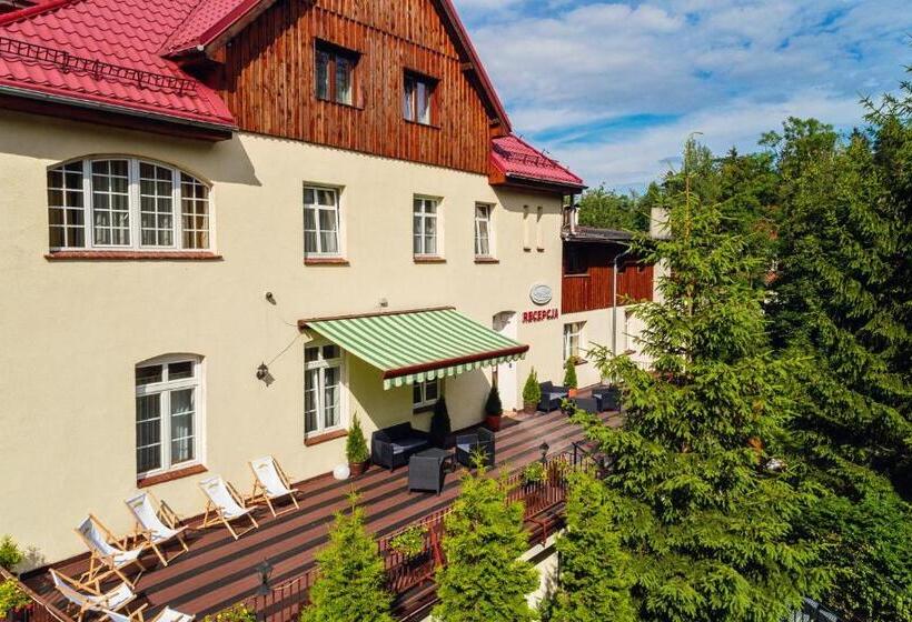 تختخواب و صبحانه Leśny Dwór