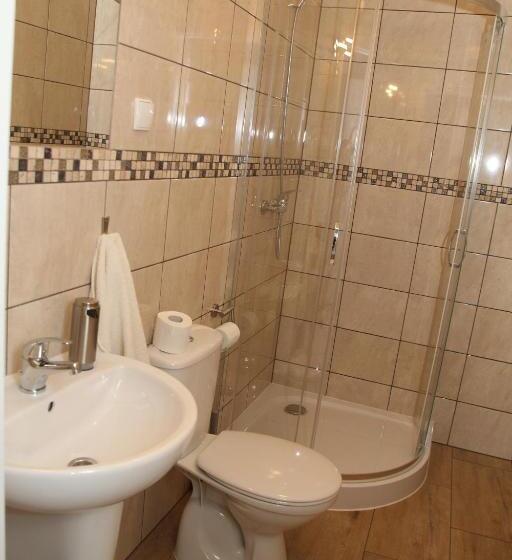 تختخواب و صبحانه M&m Spanie