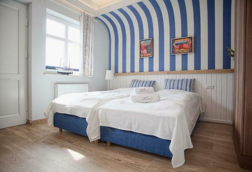 تختخواب و صبحانه Mistral Ustka