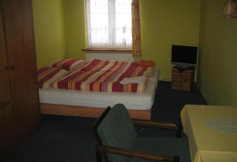 住宿加早餐  Nasz Domek