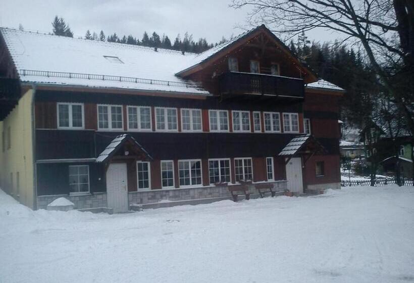 住宿加早餐  Nasz Domek