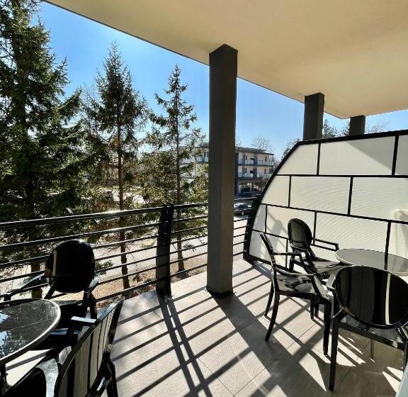 تختخواب و صبحانه Oå›rodek Promenada Faleza