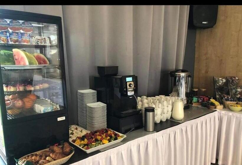 تختخواب و صبحانه Oå›rodek Promenada Faleza