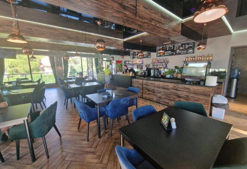 تختخواب و صبحانه Oå›rodek Promenada Faleza