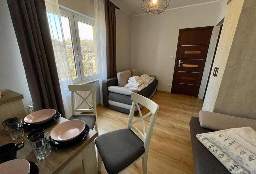 تختخواب و صبحانه Oå›rodek Promenada Faleza