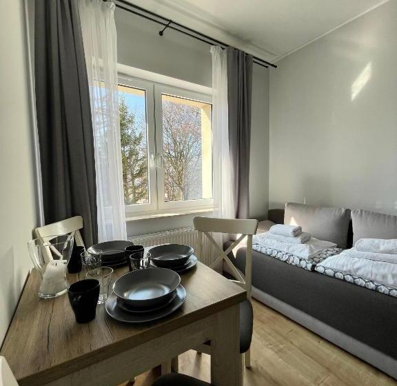 تختخواب و صبحانه Oå›rodek Promenada Faleza