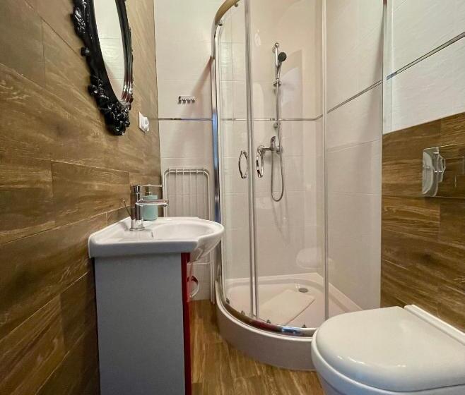 تختخواب و صبحانه Oå›rodek Promenada Faleza