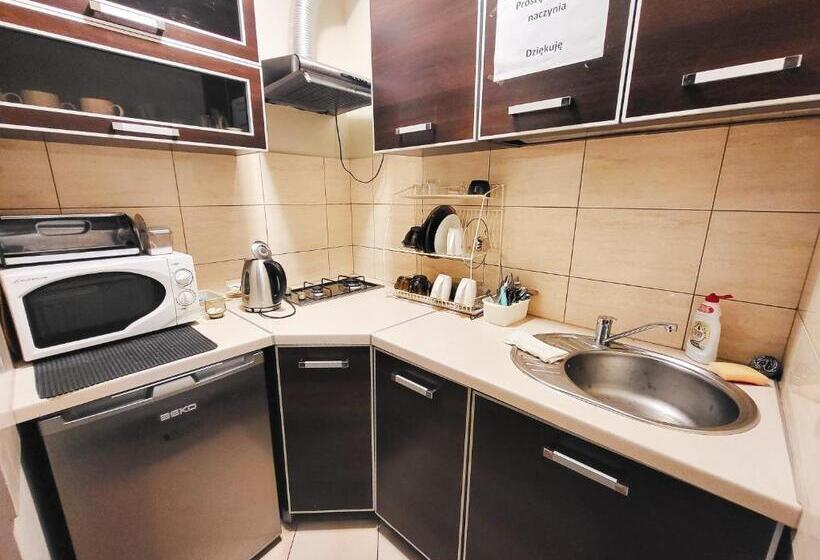 تختخواب و صبحانه Pensjonat Li Mar