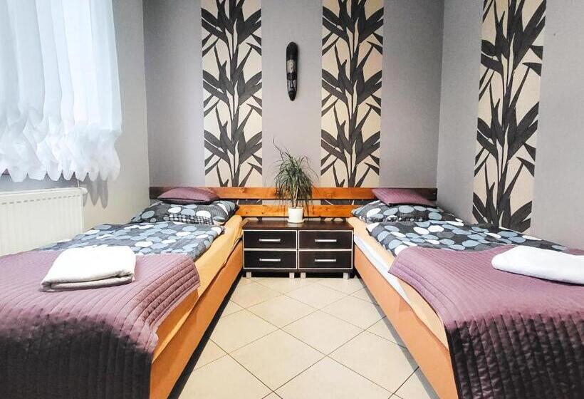 تختخواب و صبحانه Pensjonat Li Mar