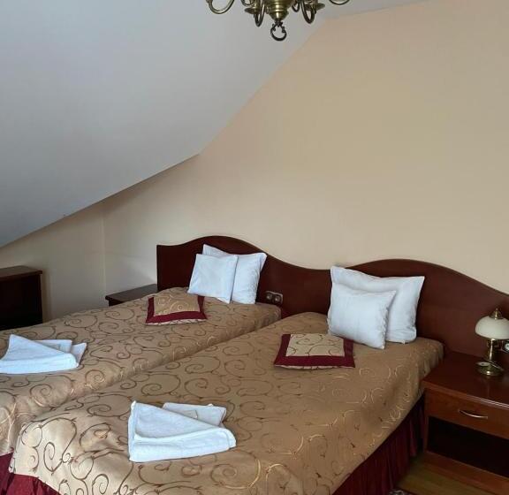 تختخواب و صبحانه Pensjonat Szach