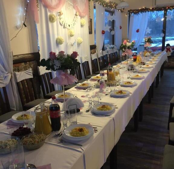 تختخواب و صبحانه Pod Kotwicą