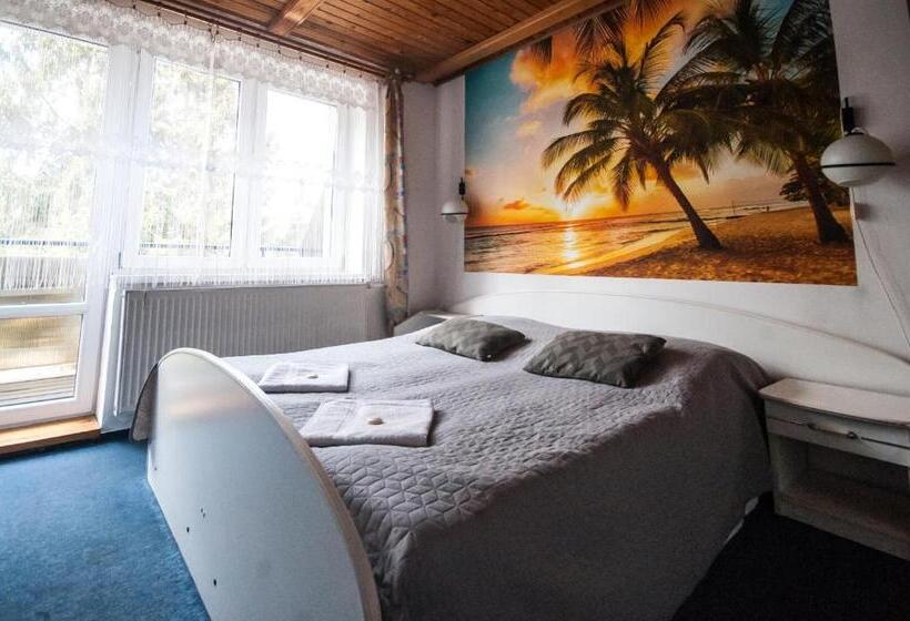 Bed and Breakfast Pokoje Gościnne Korsarz