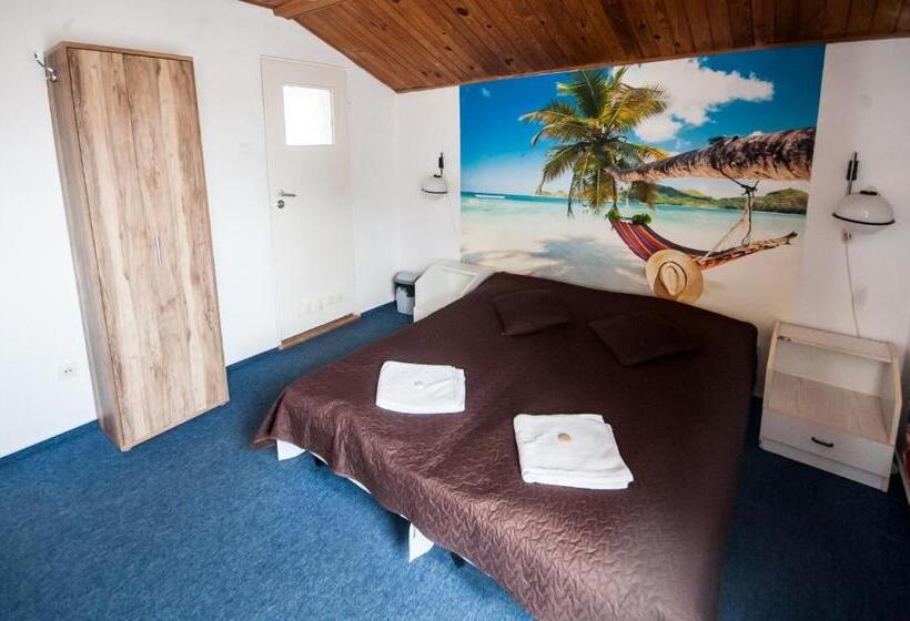 Bed and Breakfast Pokoje Gościnne Korsarz