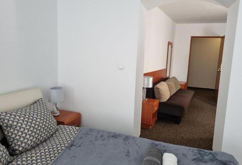 צימר Przy żelaznym Moście