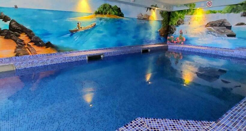 مبيت وإفطار Rezydencja Korab