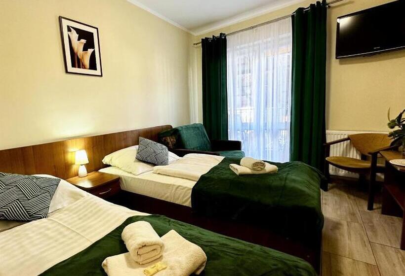 مبيت وإفطار Rezydencja Korab