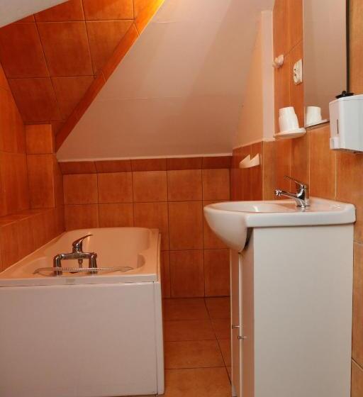 צימר Rezydencja Nad Wigrami Standard & Comfort Rooms