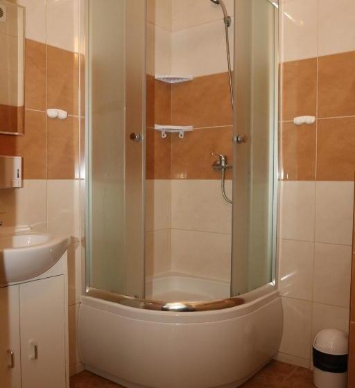 צימר Rezydencja Nad Wigrami Standard & Comfort Rooms