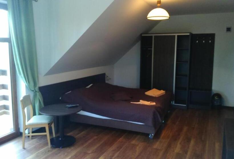 צימר Rezydencja Nad Wigrami Standard & Comfort Rooms