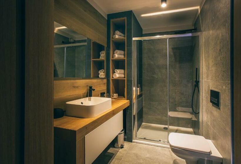 تختخواب و صبحانه Skalny