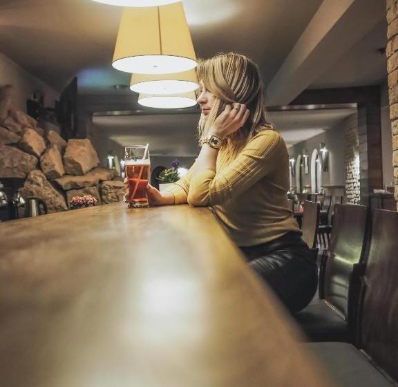 تختخواب و صبحانه Skalny