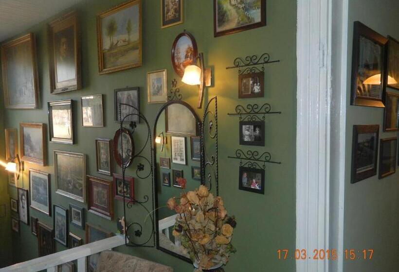 Bed and Breakfast Stary Dom