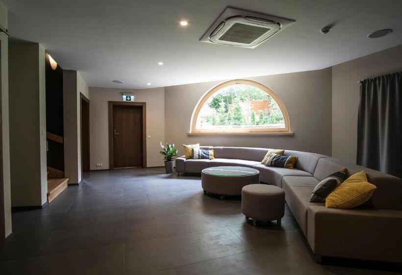 تختخواب و صبحانه Villa Belweder