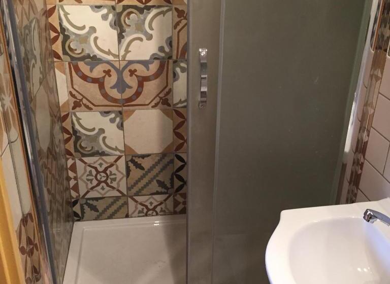 تختخواب و صبحانه Villa Cynamon