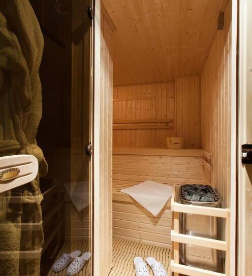 تختخواب و صبحانه Villa Cynamon