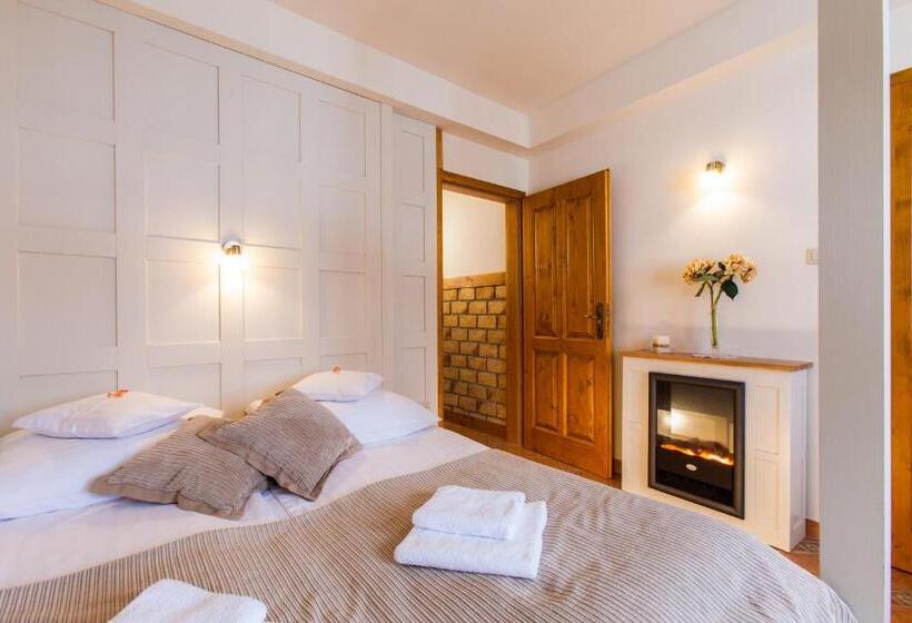 تختخواب و صبحانه Villa Cynamon