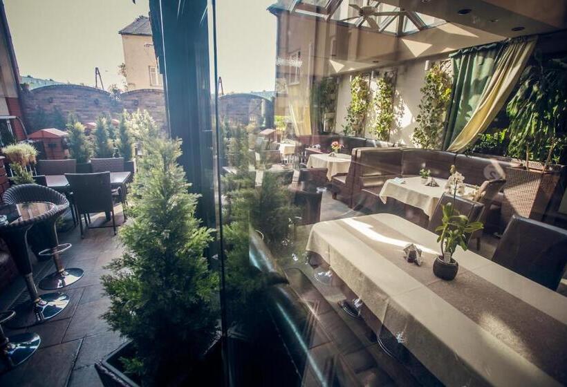 تختخواب و صبحانه Villa Garden Kutno Centrum