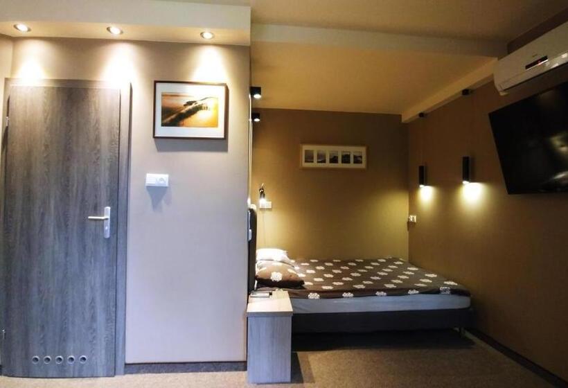 تختخواب و صبحانه Villa Garden Kutno Centrum