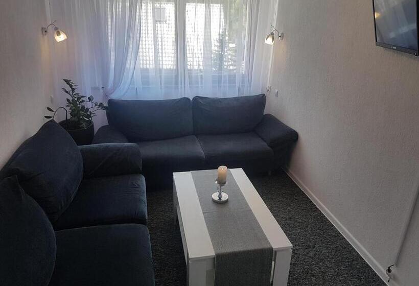 Bed and Breakfast Willa Grafit