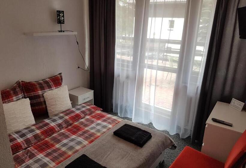 Bed and Breakfast Willa Grafit