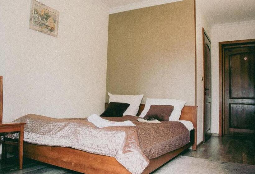 تختخواب و صبحانه Willa Kazimiera