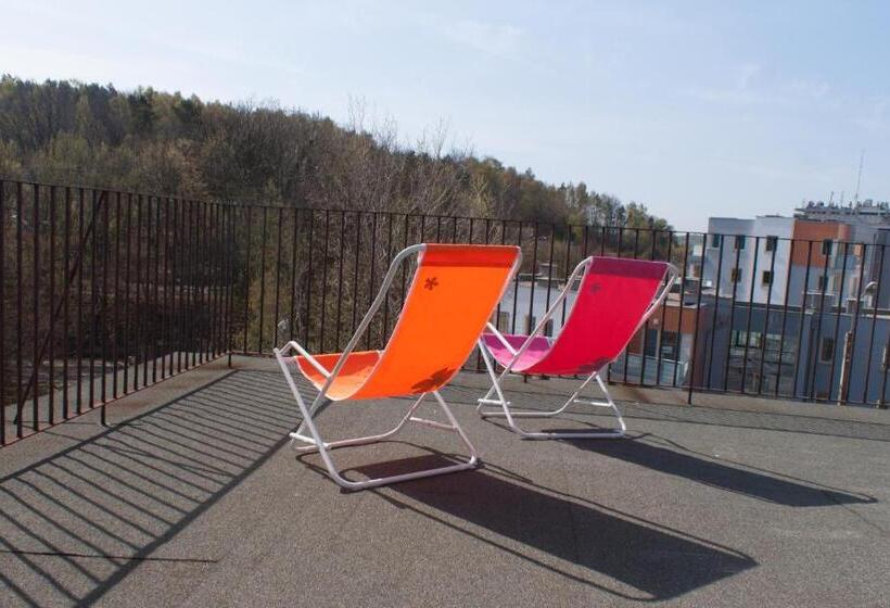 تختخواب و صبحانه Willa Magnolia