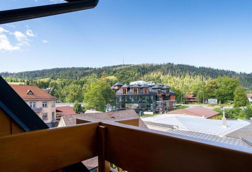 تختخواب و صبحانه Willa Monte Rosa