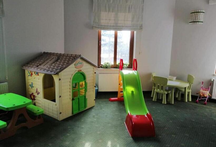 مبيت وإفطار Willa Pod Gwiazdami & Spa