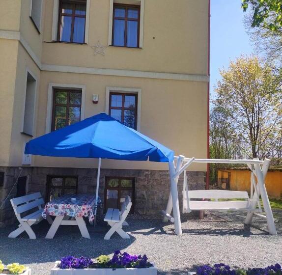 مبيت وإفطار Willa Pod Gwiazdami & Spa