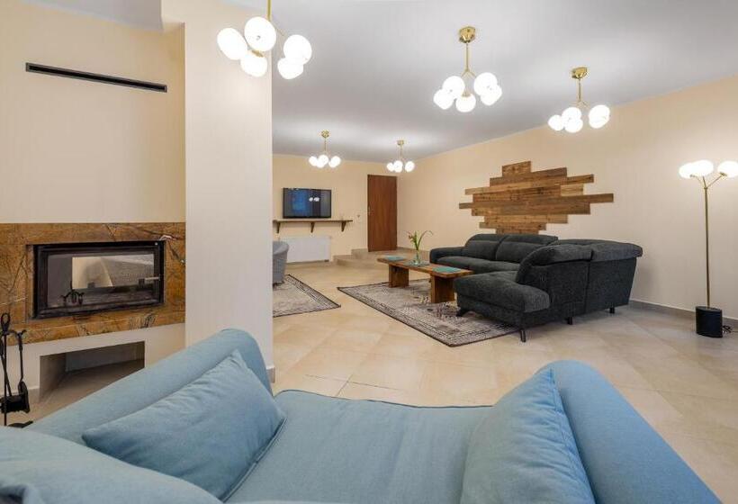 تختخواب و صبحانه Willa Regle