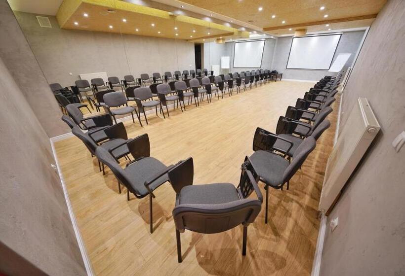 צימר Willa Swoboda Garden Spa