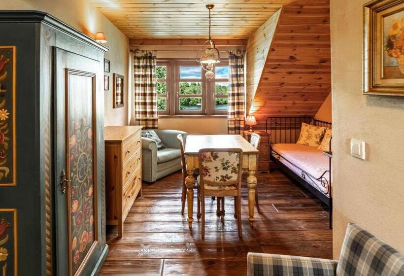 צימר Willa Szara Sowa