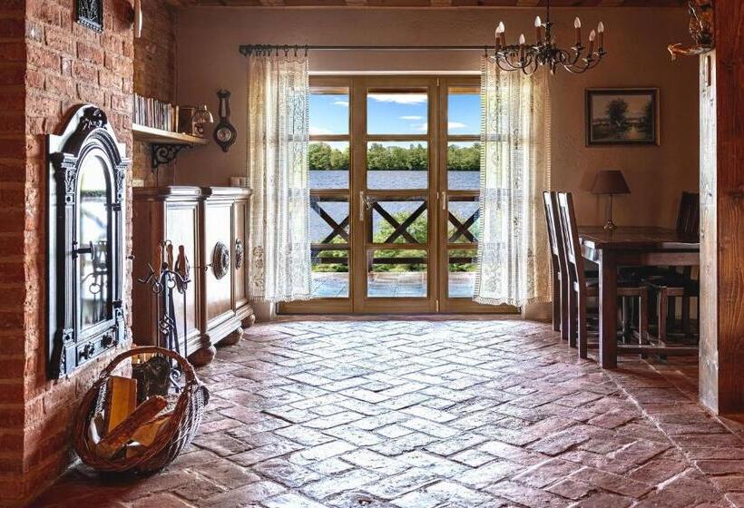 צימר Willa Szara Sowa