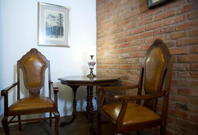 צימר Willa Szara Sowa