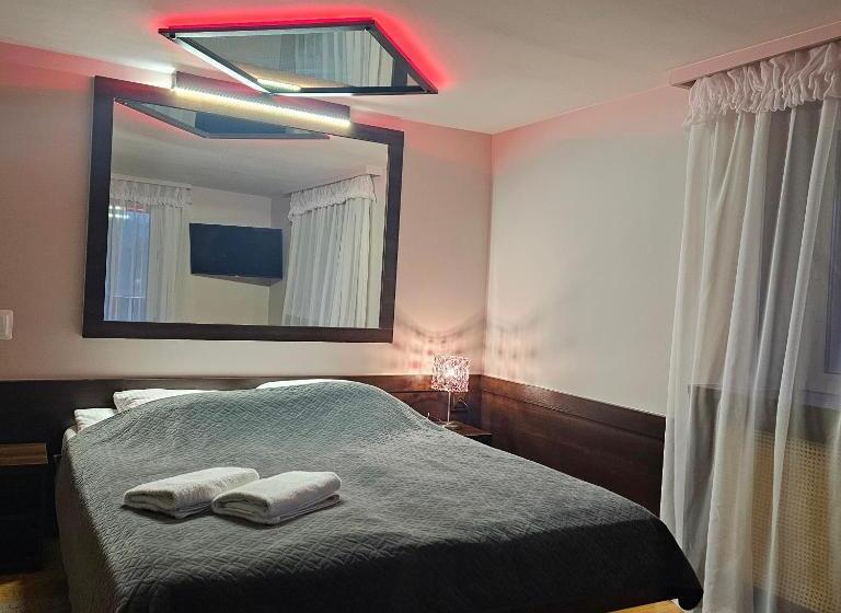 تختخواب و صبحانه Zacisze