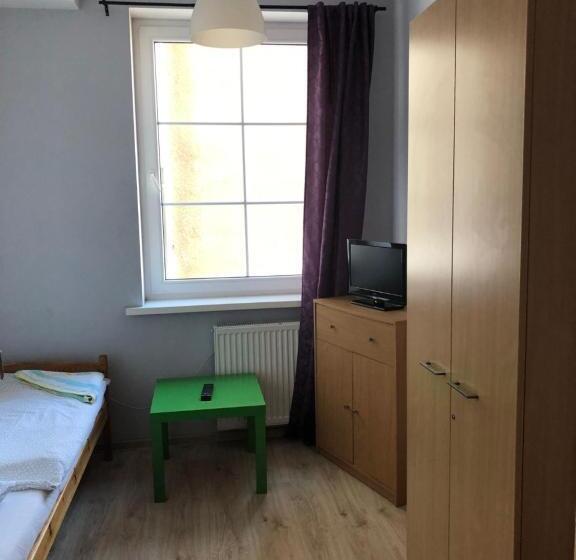 Hostel Przed świtem