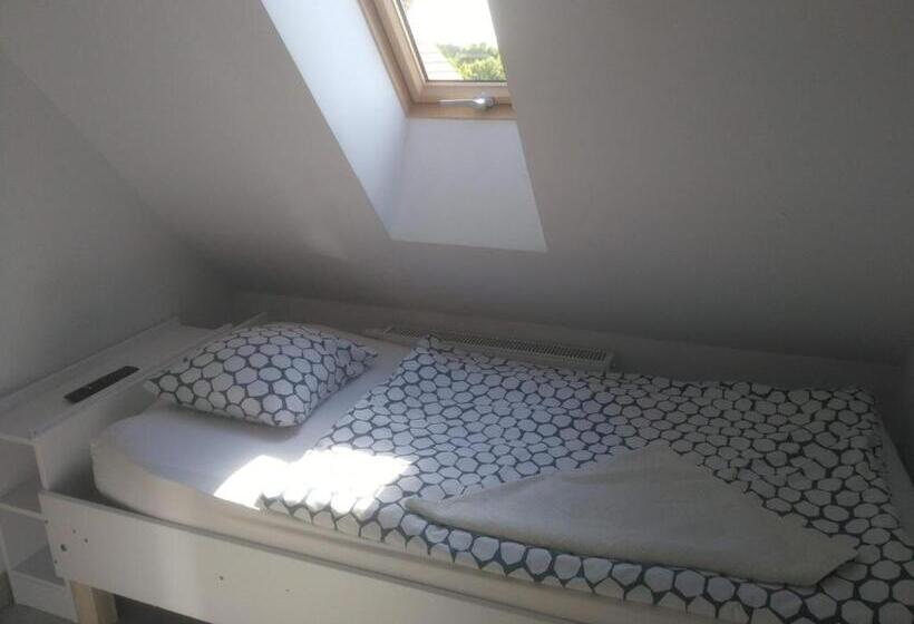 Hostel Przed świtem